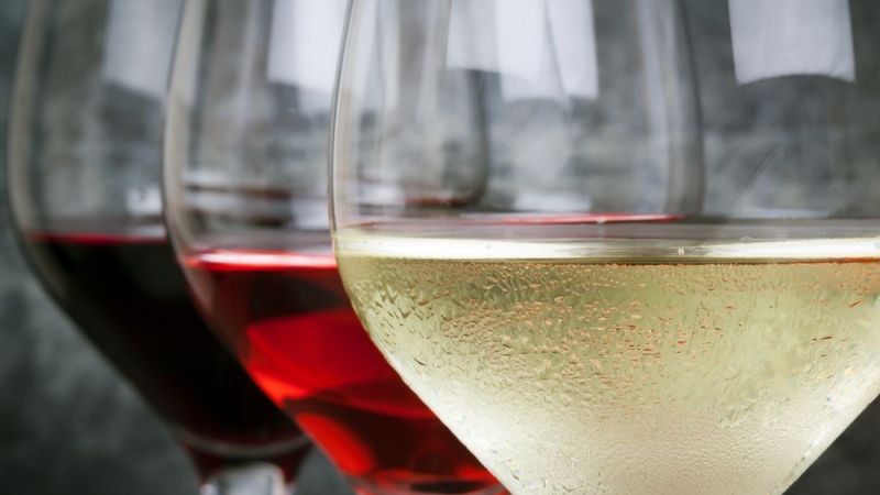 Alcool: un Français sur quatre boit encore trop