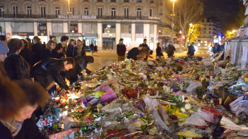 attentat paris commemoration novembre
