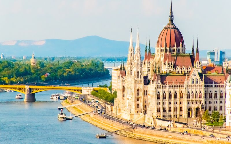 Embarquement immédiat sur les flots du Danube