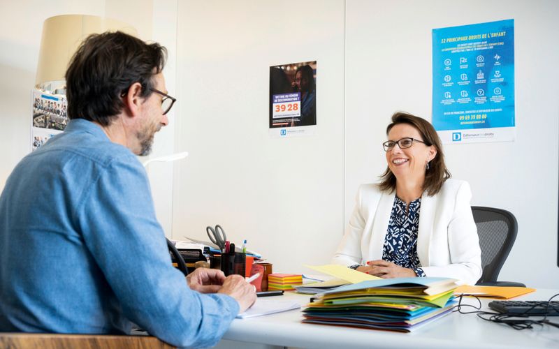 Claire Hédon: "Le tout-numérique pénalise les usagers"