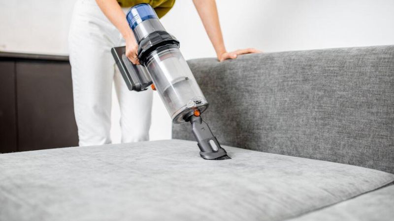 Dyson vs Shark : quel est le meilleur aspirateur à main à choisir en 2025 ?