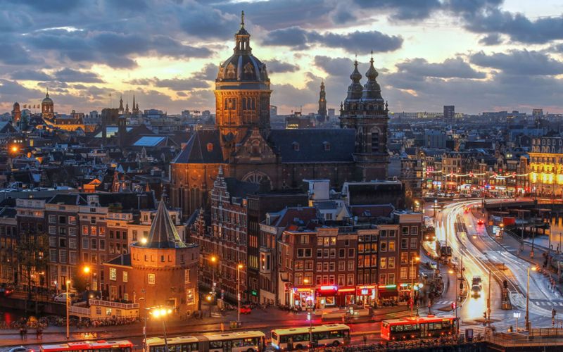 Évasion: les sortilèges d'Amsterdam