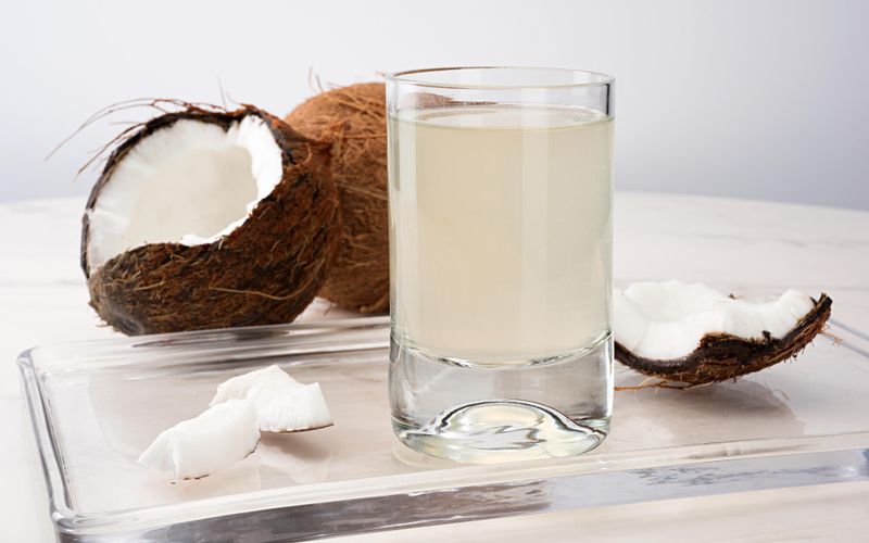 Eau de coco: cette boisson de l’été est-elle bonne pour la santé?