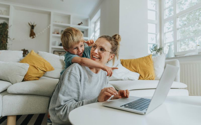 Départ en retraite, aidants, mamans... Des solutions sur mesure pour soigner sa santé mentale