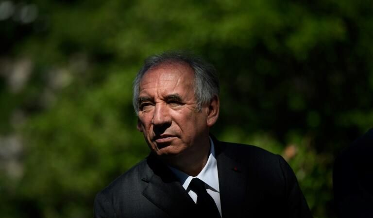 Retraites: la CFDT dit stop aux négociations, Bayrou prêt à "trancher"