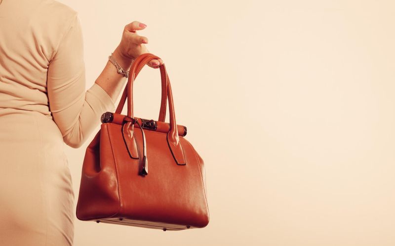 Hygiène: cet accessoire que toutes les femmes ont est plus contaminé que vos chaussures