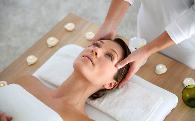 Quels soins en institut de beauté pour bien nous rebooster avant l'été?