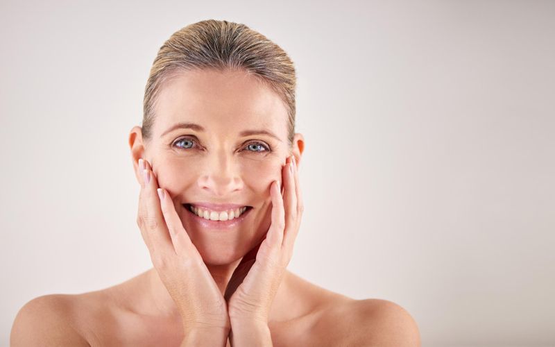 Les règles d'or pour un maquillage d'été qui résiste à la chaleur