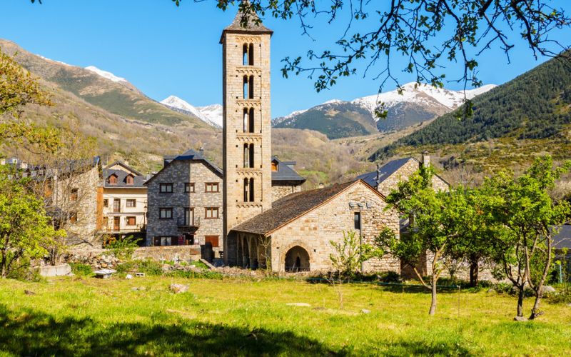 Évasion: Voyage catalan dans l'art roman